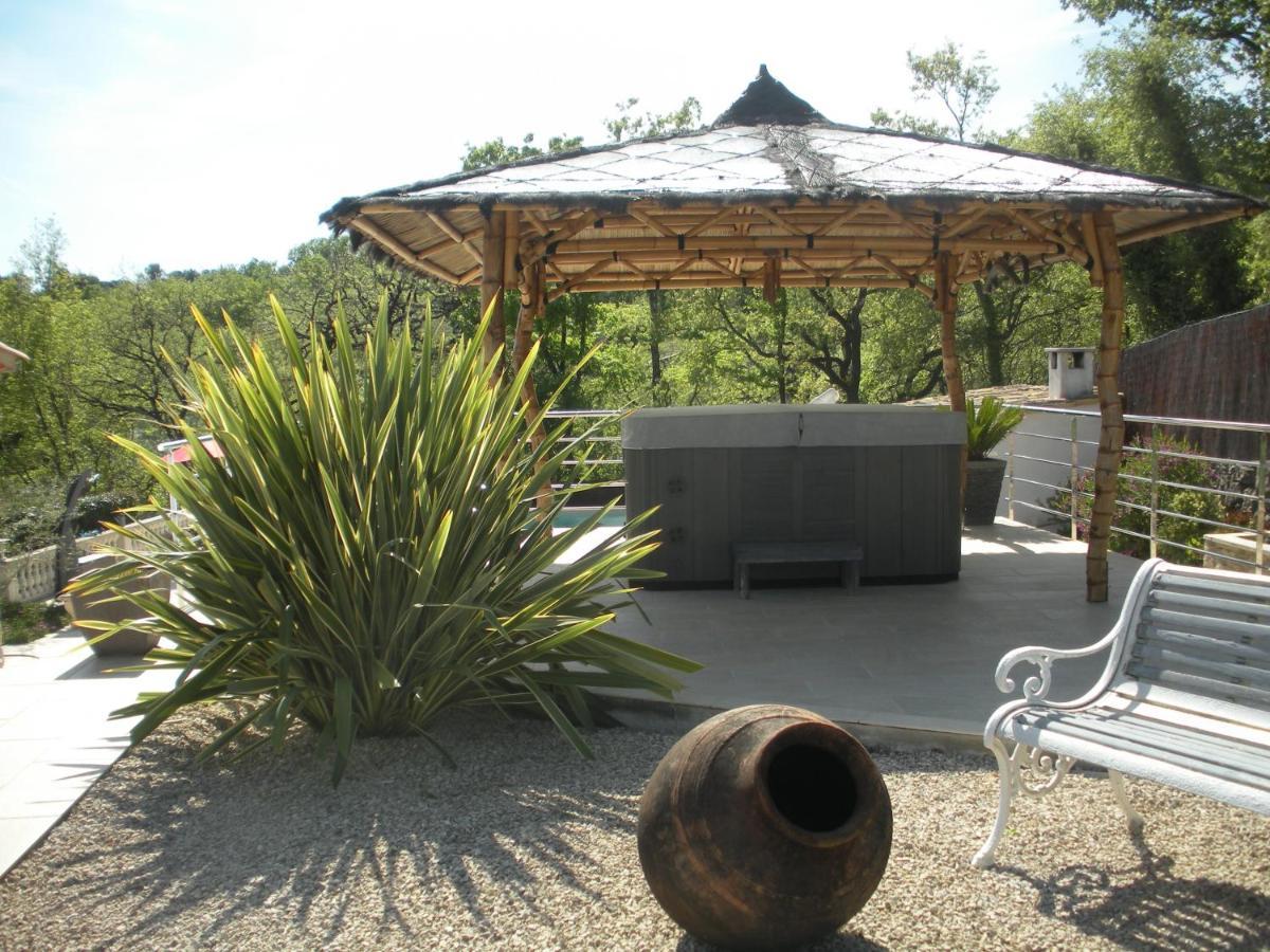 Villa Jalna Chambre, Suites Et Appartement Roquefort-les-Pins Zewnętrze zdjęcie
