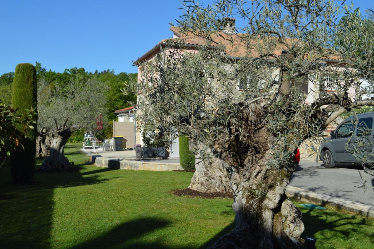 Villa Jalna Chambre, Suites Et Appartement Roquefort-les-Pins Zewnętrze zdjęcie