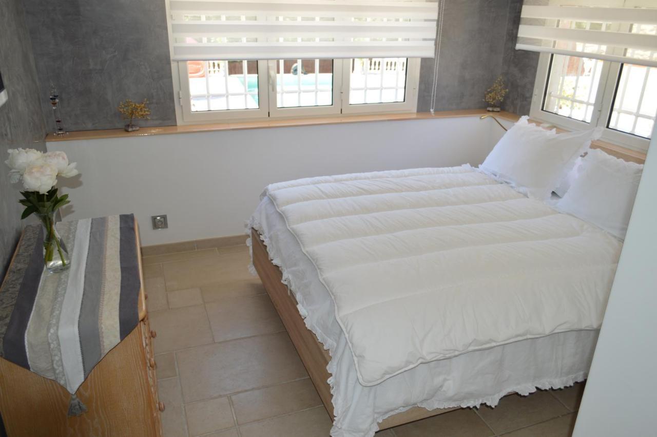 Villa Jalna Chambre, Suites Et Appartement Roquefort-les-Pins Zewnętrze zdjęcie